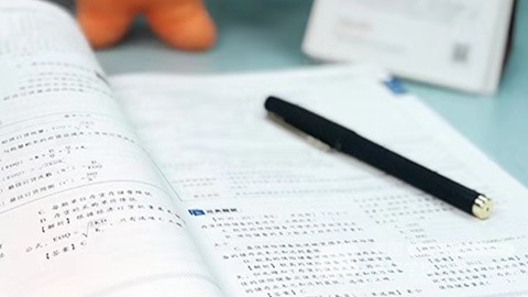 英国2021/2022年秋学期授课形式预测，究竟是哪种形式更胜一筹！