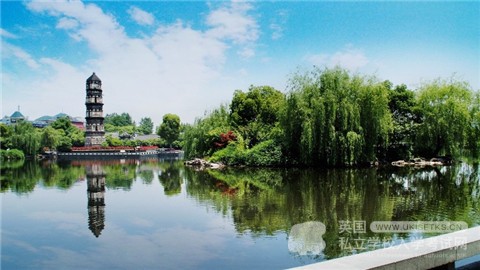 英国如期进入解封第三阶段，各校公布新学期授课模式