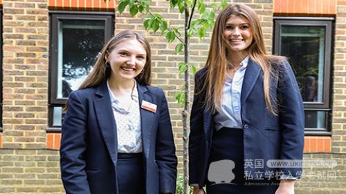 2019年伯吉斯山女子中学的植树仪式