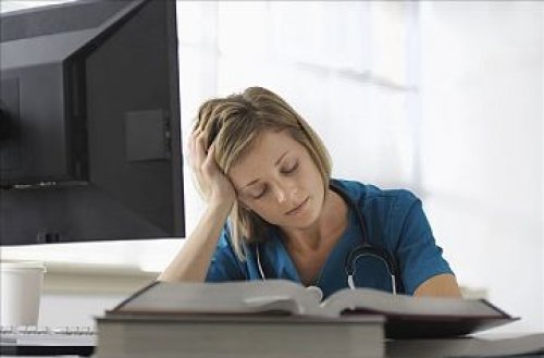 UKiset推理考试：15组英语近义词用法辨析
